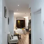 Lujoso Boutique A 100 M Plaza Mayor-resogar Апартаменты