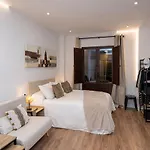 Lujoso Boutique A 100 M Plaza Mayor-resogar Апартаменты